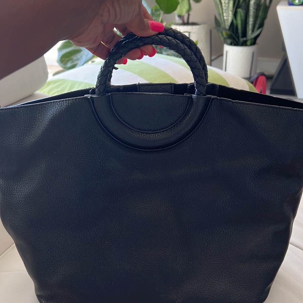 Back Handbag - Picture 2 of 2
